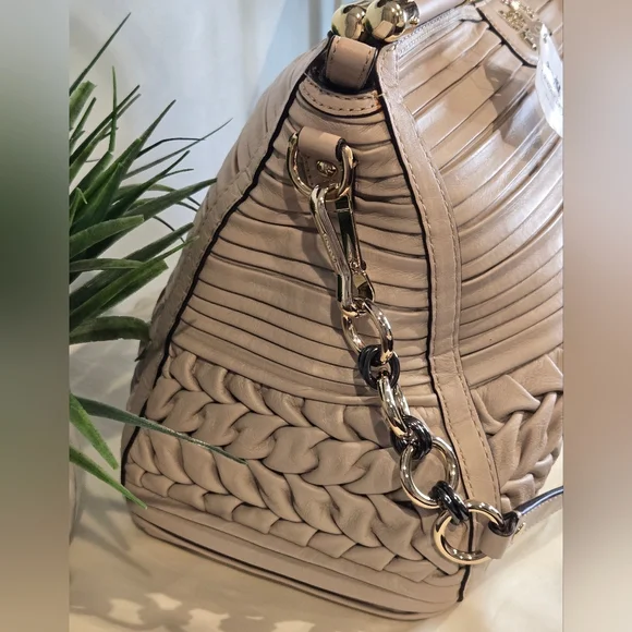 Coach Madison Caroline Satchel - Picture 4 of 16